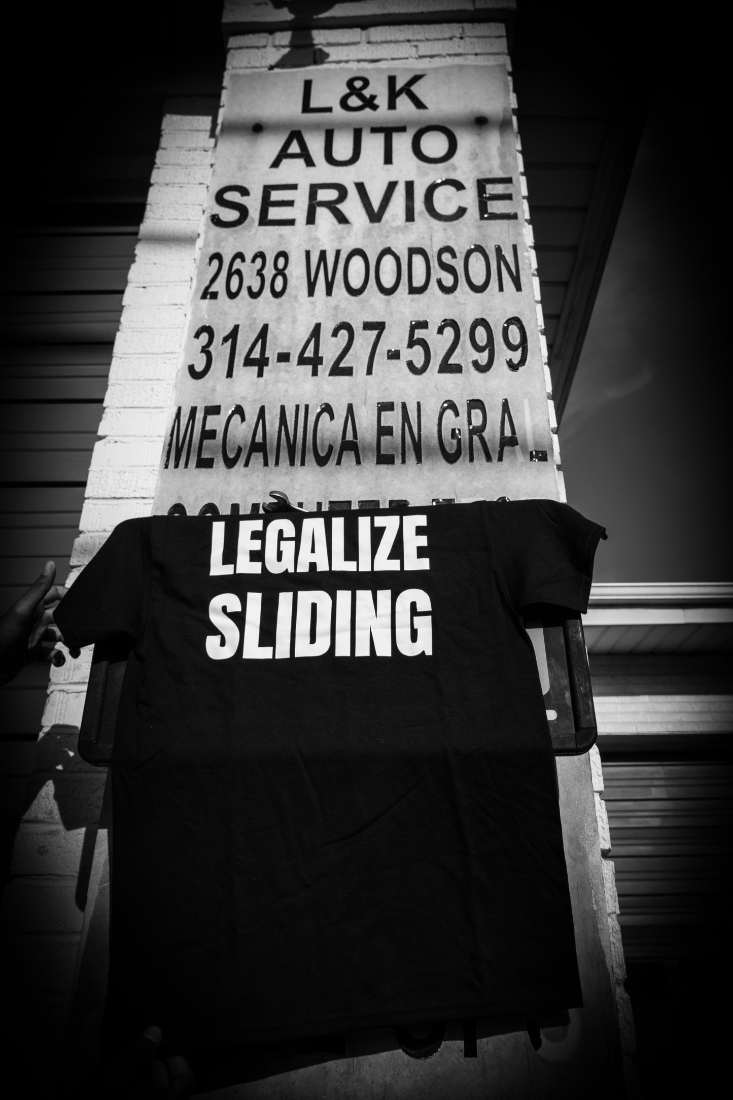 Legalize Sliding Shirt